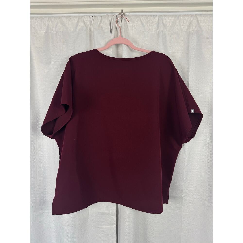FIGS Technical Collection Scrub Top XXL Burgundy Oversized - Picture 5 of 5